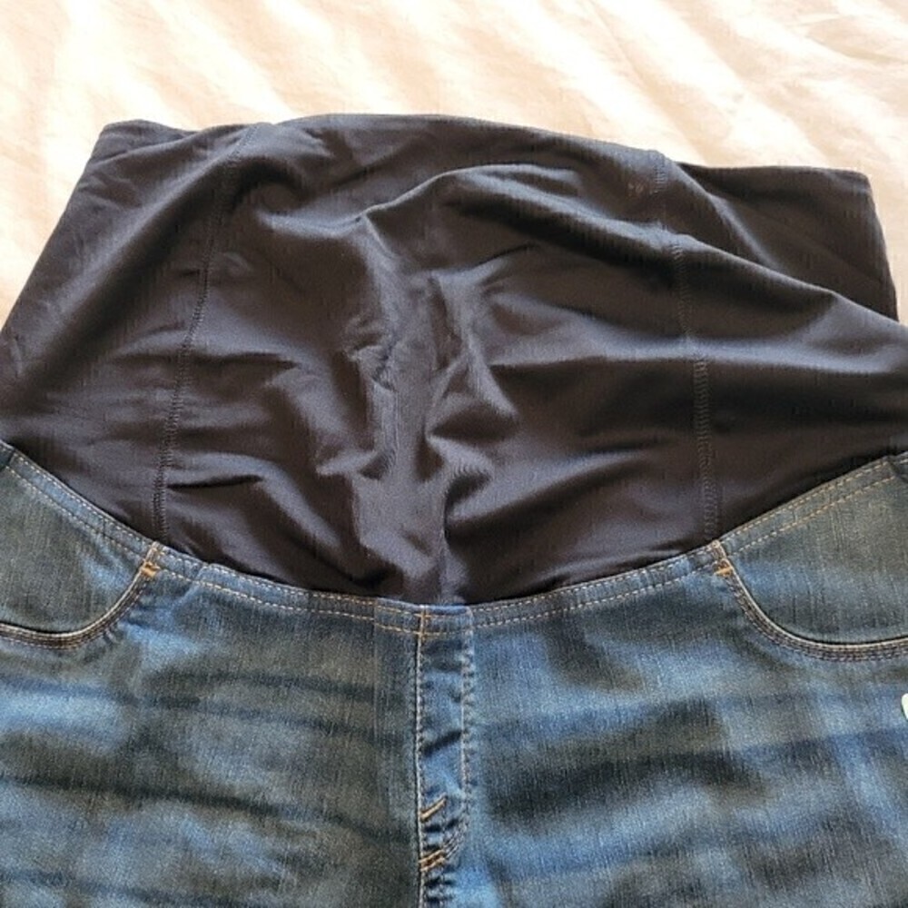 Over Belly Maternity Jeggings - Picture 2 of 4